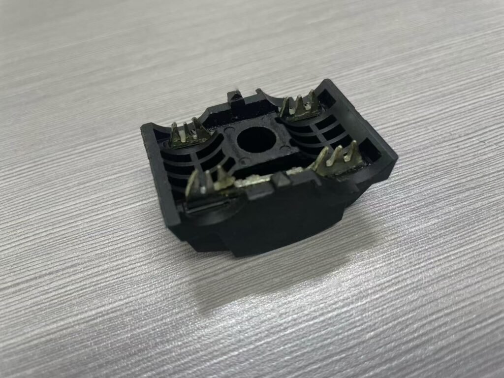 metal blades and body of ipc clamp